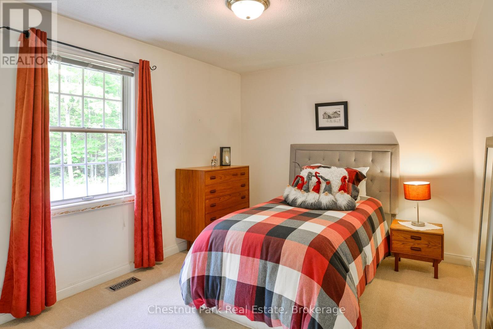 628 Lynx Lake Road, Huntsville, Ontario  P1H 2J3 - Photo 15 - X12207313