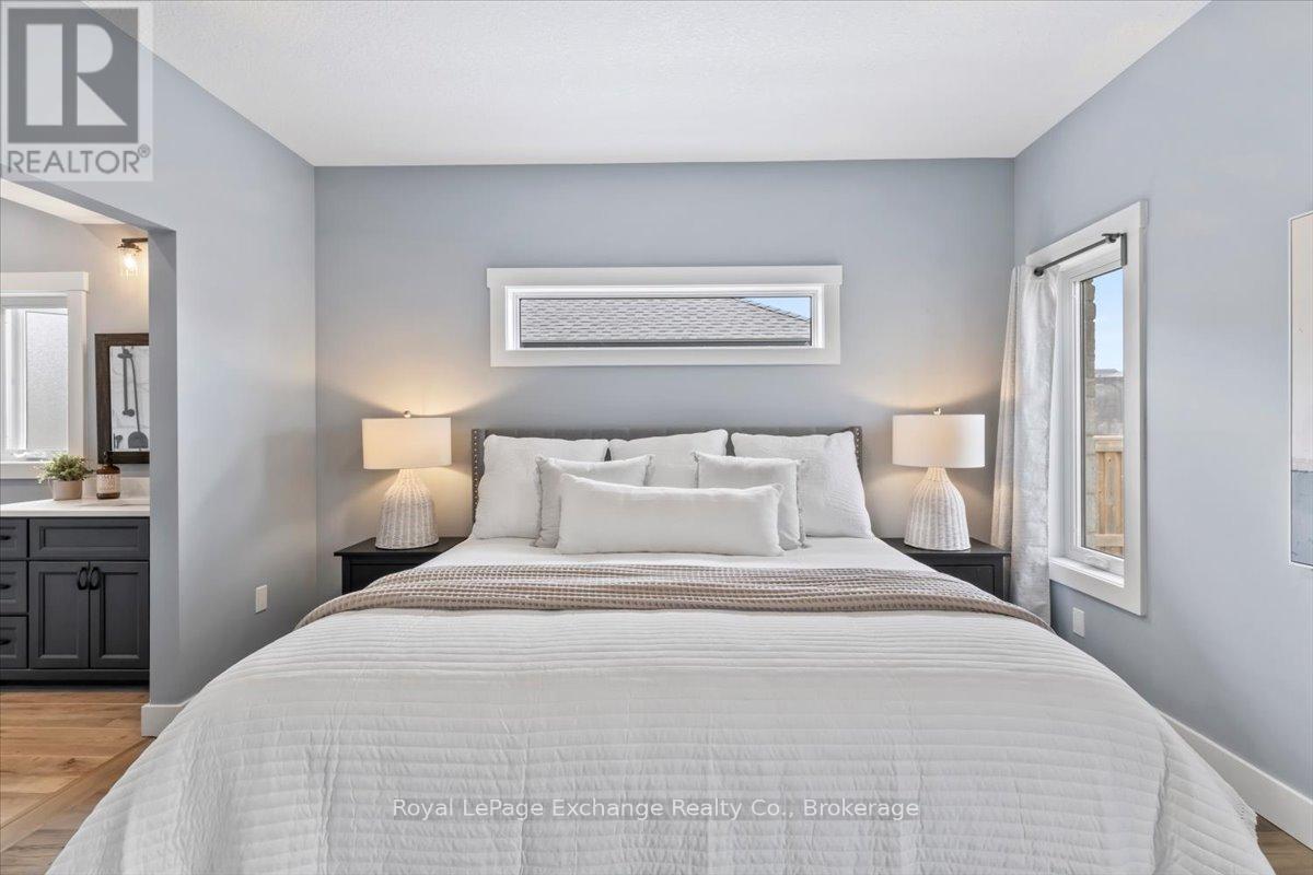 383 Northport Drive, Saugeen Shores, Ontario  N0H 2C8 - Photo 21 - X12207349