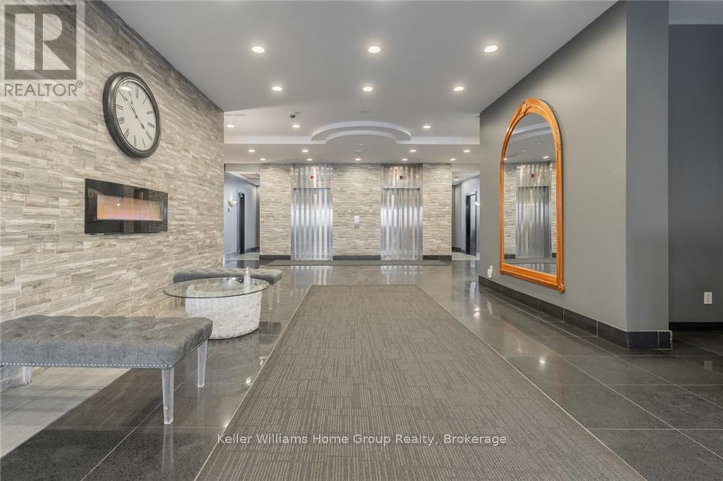 209 - 135 James Street S, Hamilton, Ontario  L8P 2Z6 - Photo 2 - X12210323