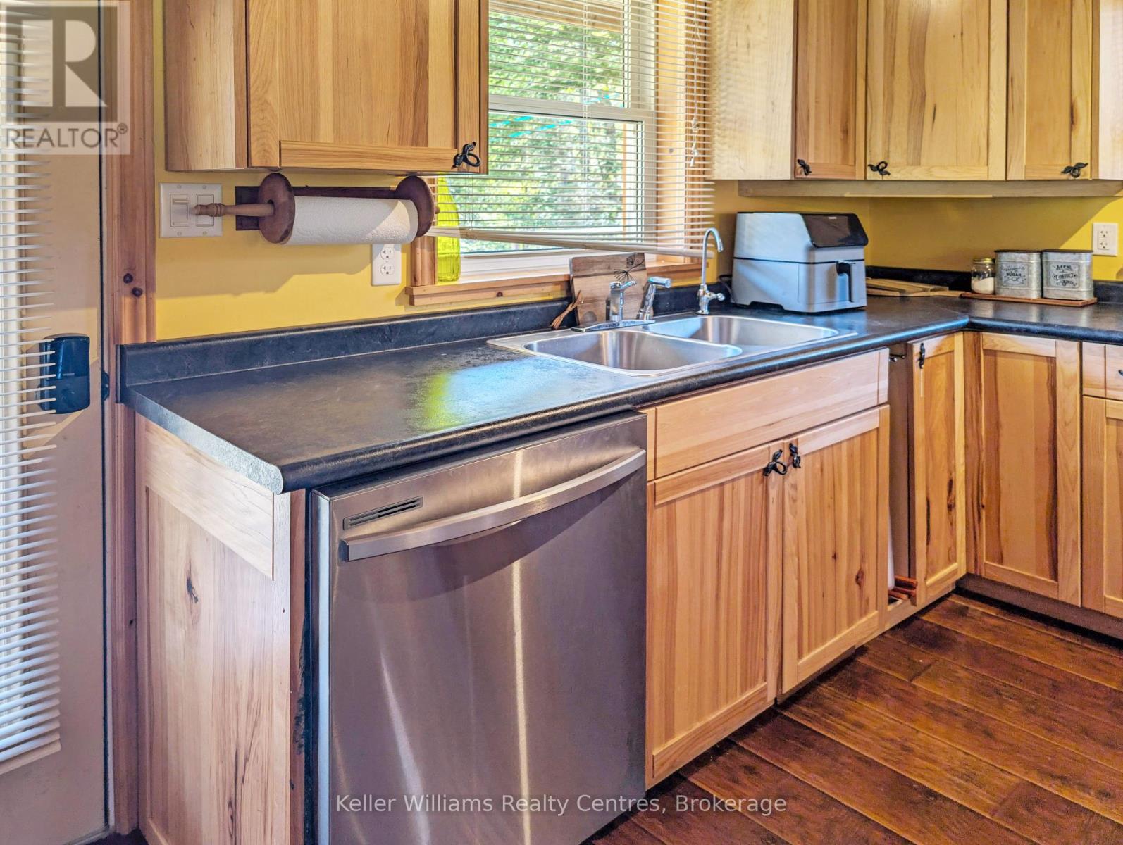 38 Devils Glen Road, Northern Bruce Peninsula, Ontario  N0H 2T0 - Photo 24 - X12099152