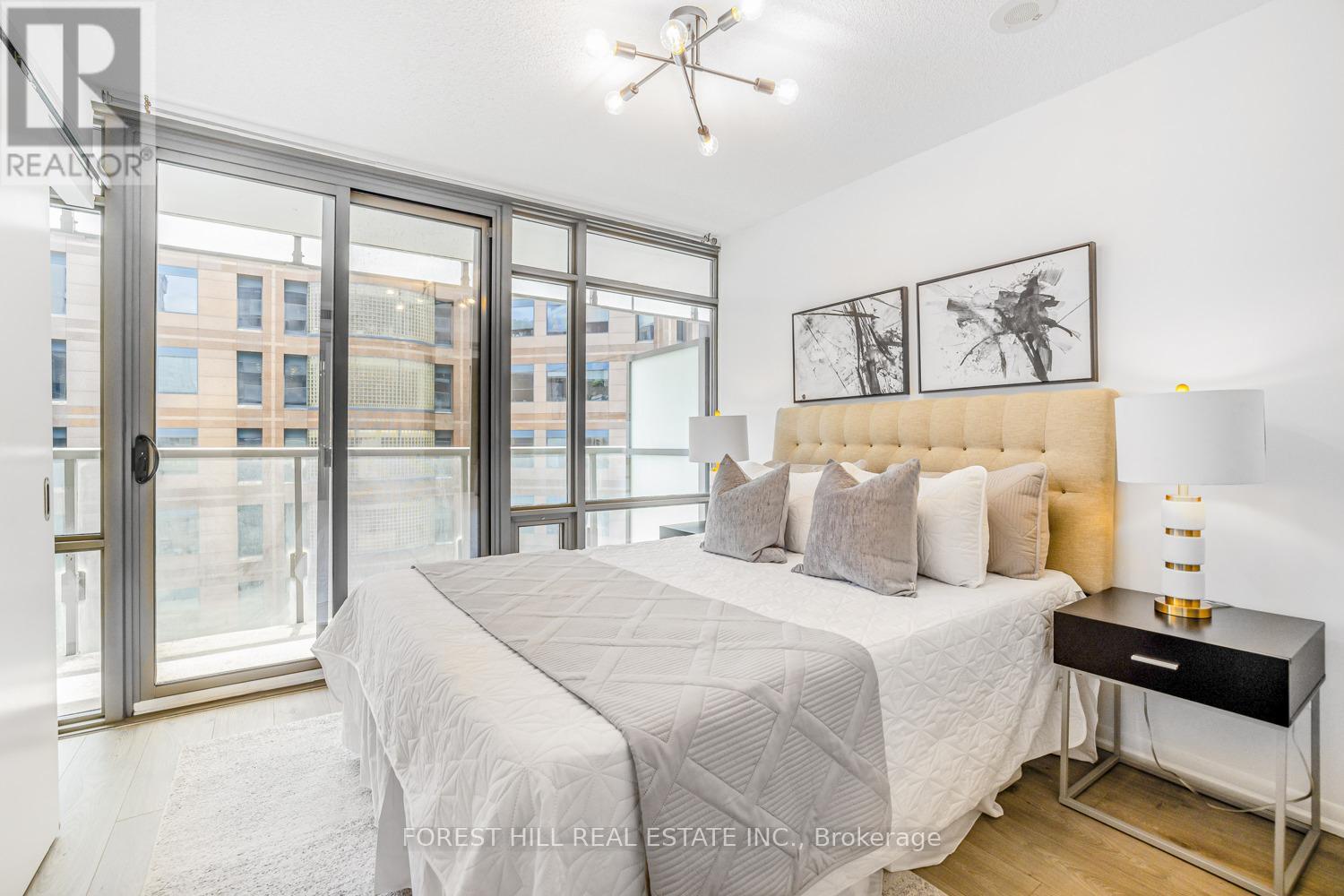 607 - 38 Grenville Street, Toronto, Ontario  M4Y 1A5 - Photo 15 - C12191115