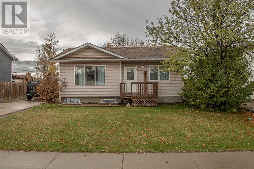 10513 106 Street, High Level, Alberta  T0H 1Z0 - Photo 2 - A2209953