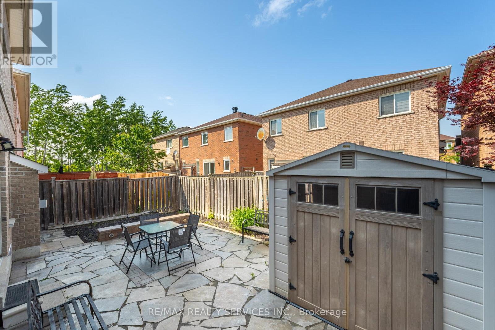 30 Sams Crescent, Brampton (Fletcher's Meadow), Ontario  L7A 3R7 - Photo 49 - W12210375