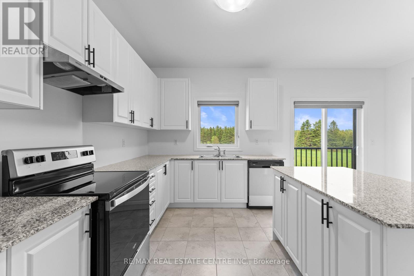 335 Russell Street, Southgate, Ontario  N0C 1B0 - Photo 10 - X12194512