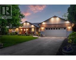 17 BEVERLYGLEN Drive, Hamilton, Ontario