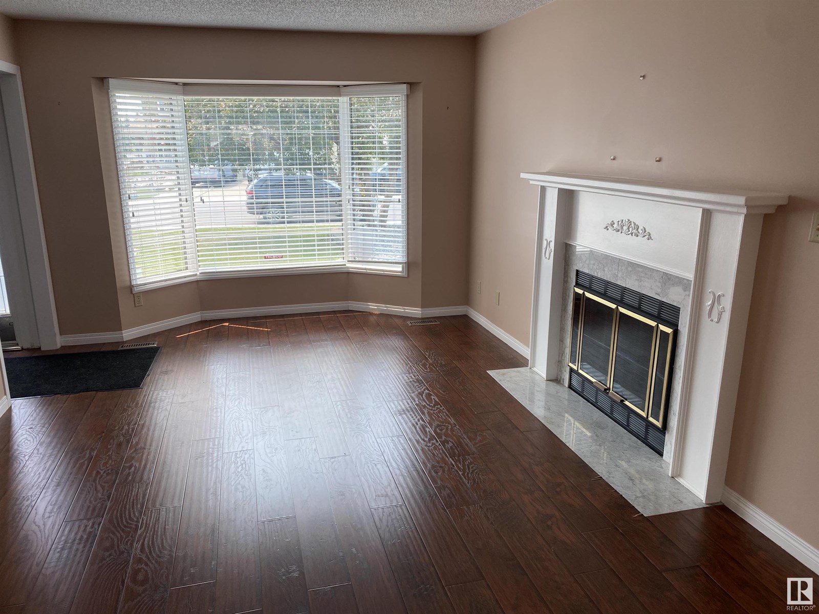27 Castle Keep Ke Nw, Edmonton, Alberta  T5X 5K6 - Photo 8 - E4440804