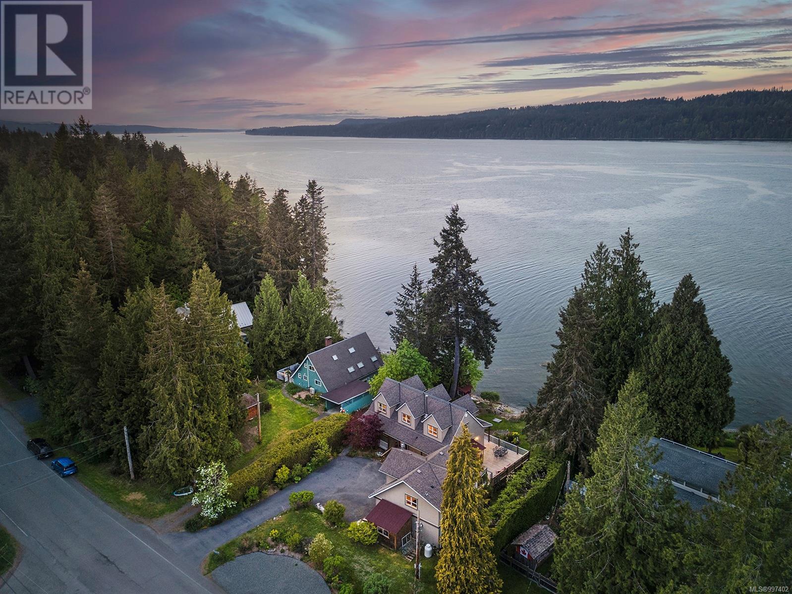 7820 Ships Point Rd, Fanny Bay, British Columbia  V0R 1W0 - Photo 84 - 997402