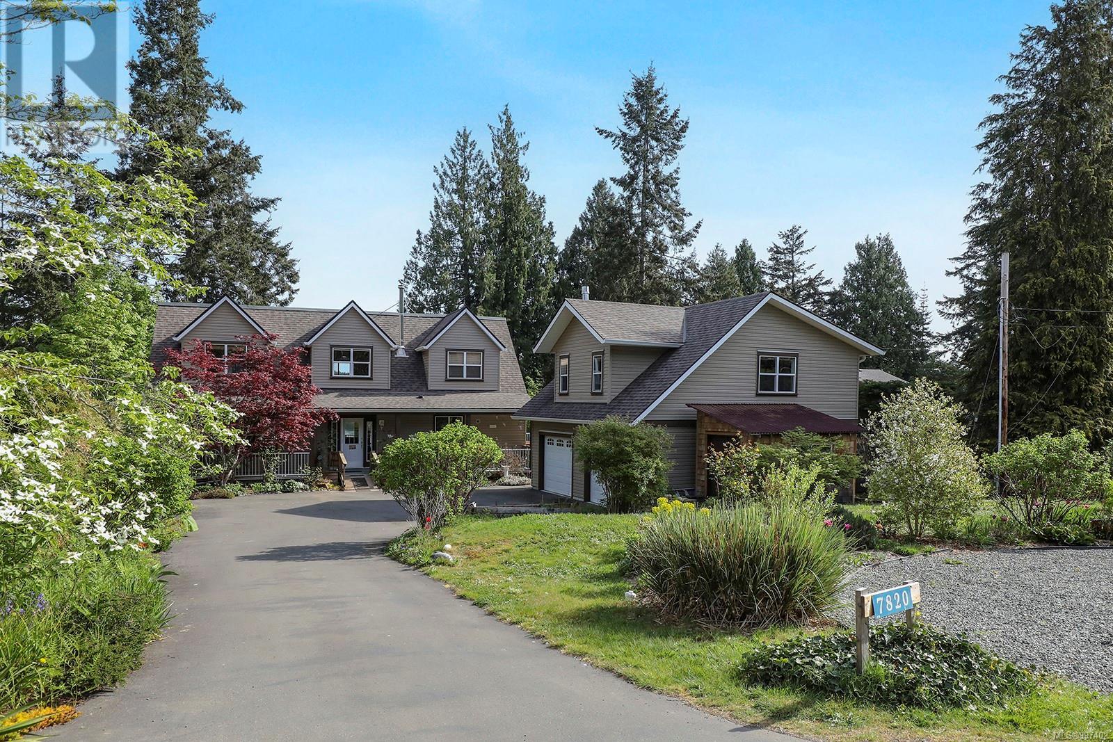 7820 Ships Point Rd, Fanny Bay, British Columbia  V0R 1W0 - Photo 72 - 997402