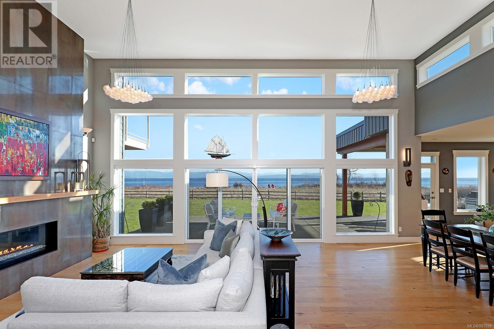 Property at 300 Connemara Rd image 2