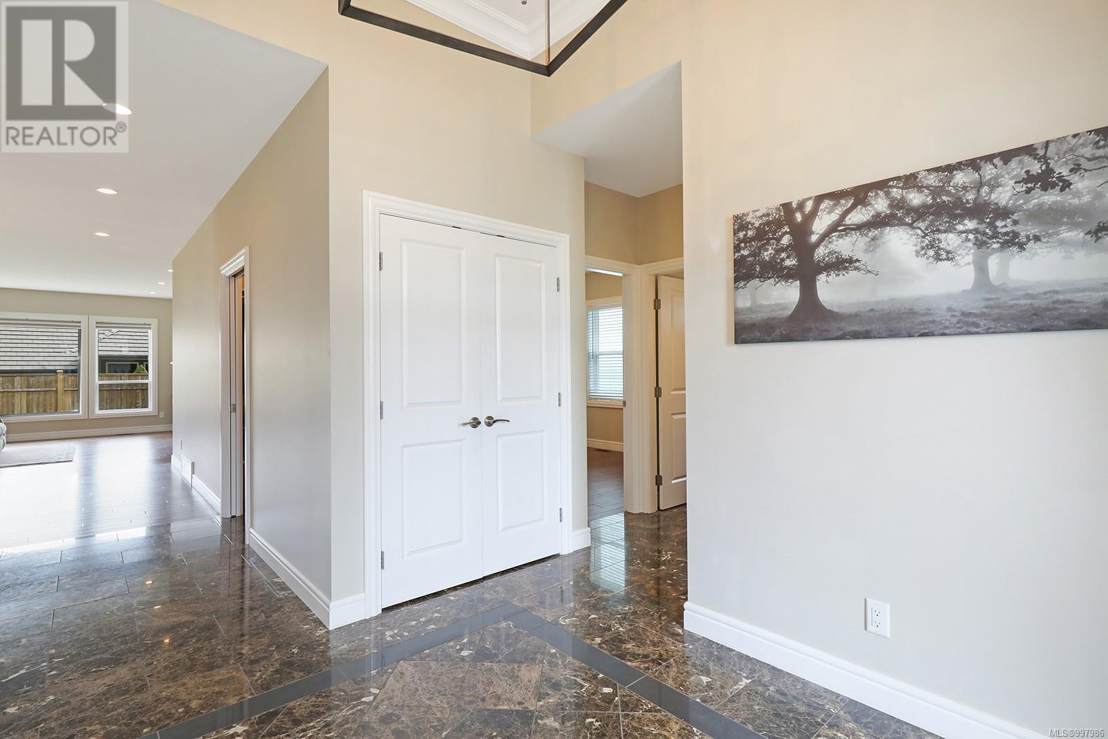 Property at 2278 Idiens Way image 3