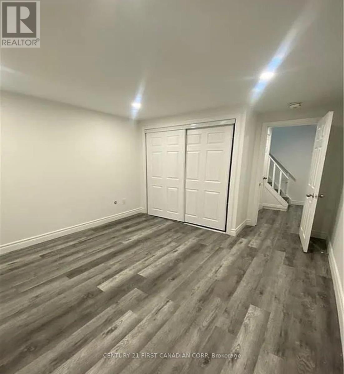 Unit B - 80 Clifton Crescent, London South, Ontario  N6C 3V8 - Photo 8 - X12210665