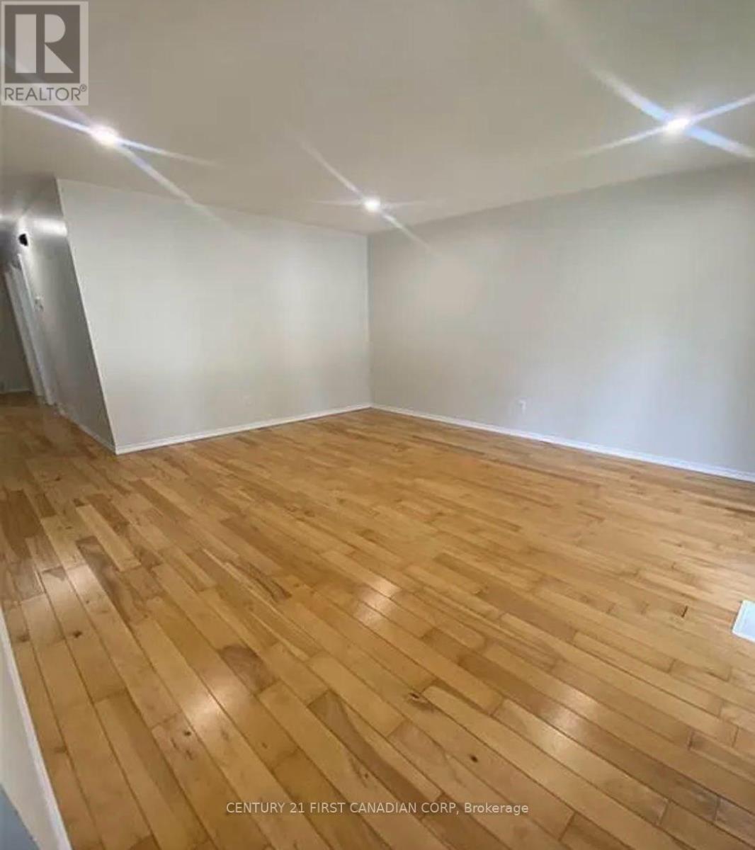 Unit A - 80 Clifton Crescent, London South, Ontario  N6C 3V8 - Photo 10 - X12210671