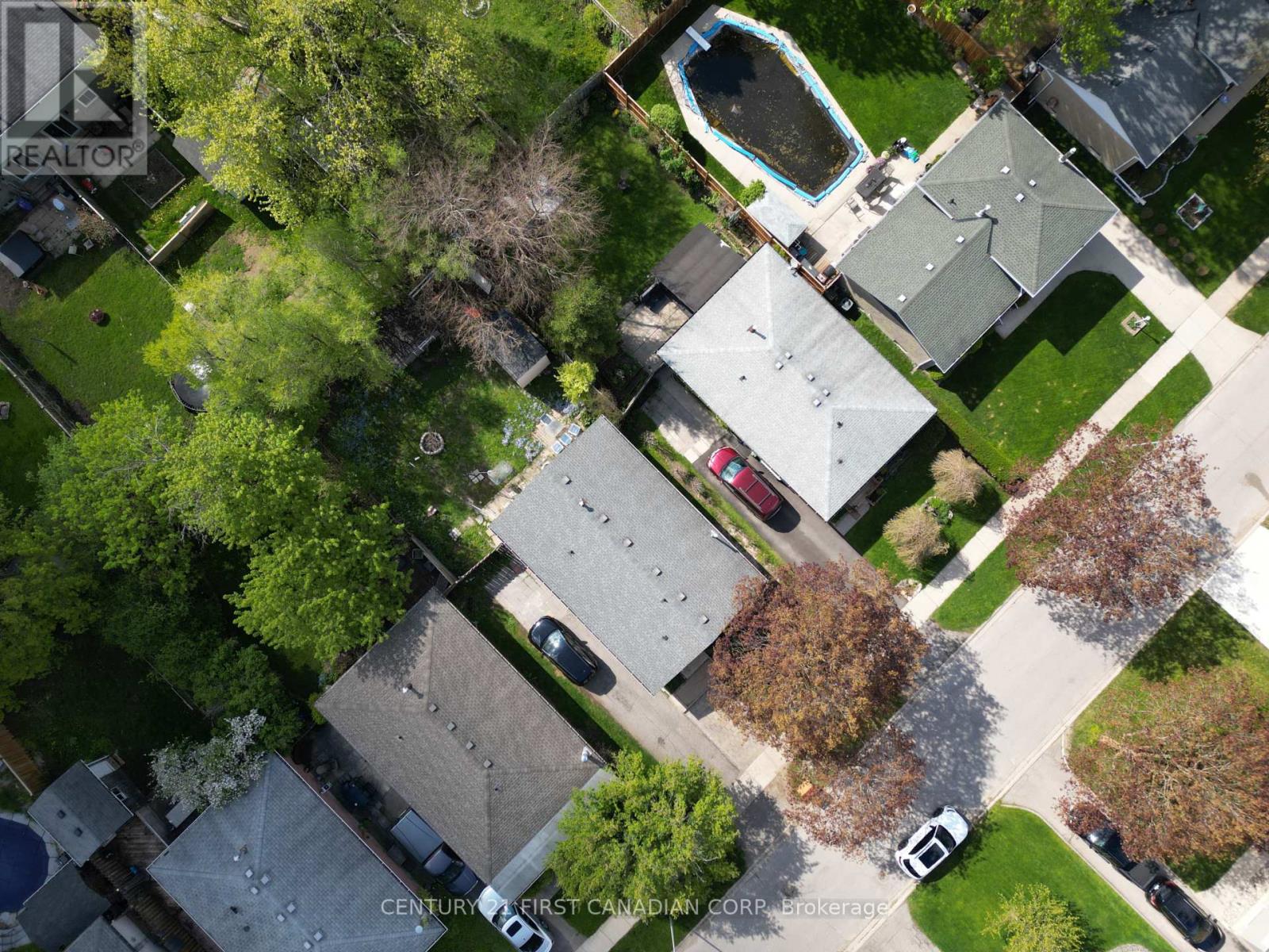 Unit A - 80 Clifton Crescent, London South, Ontario  N6C 3V8 - Photo 3 - X12210671