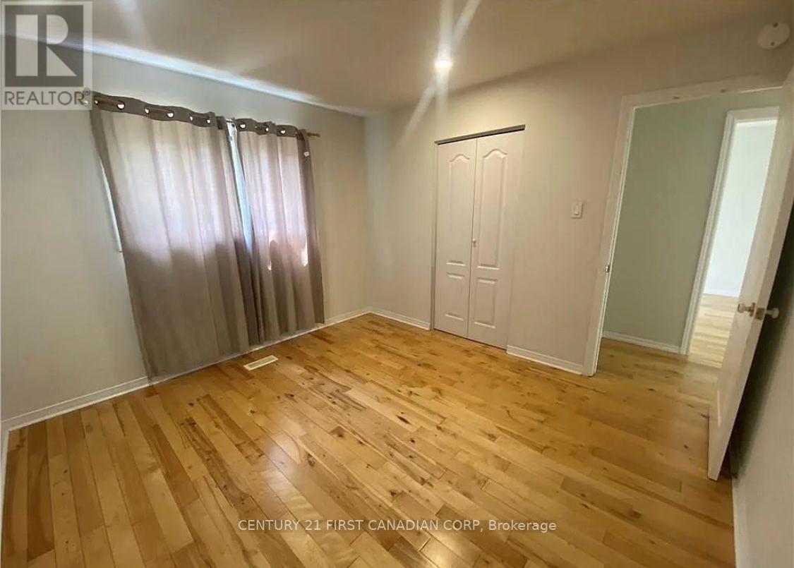 Unit A - 80 Clifton Crescent, London South, Ontario  N6C 3V8 - Photo 6 - X12210671