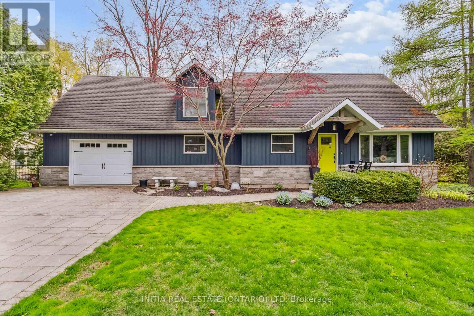 21 CHINIQUY STREET, Bluewater, Ontario
