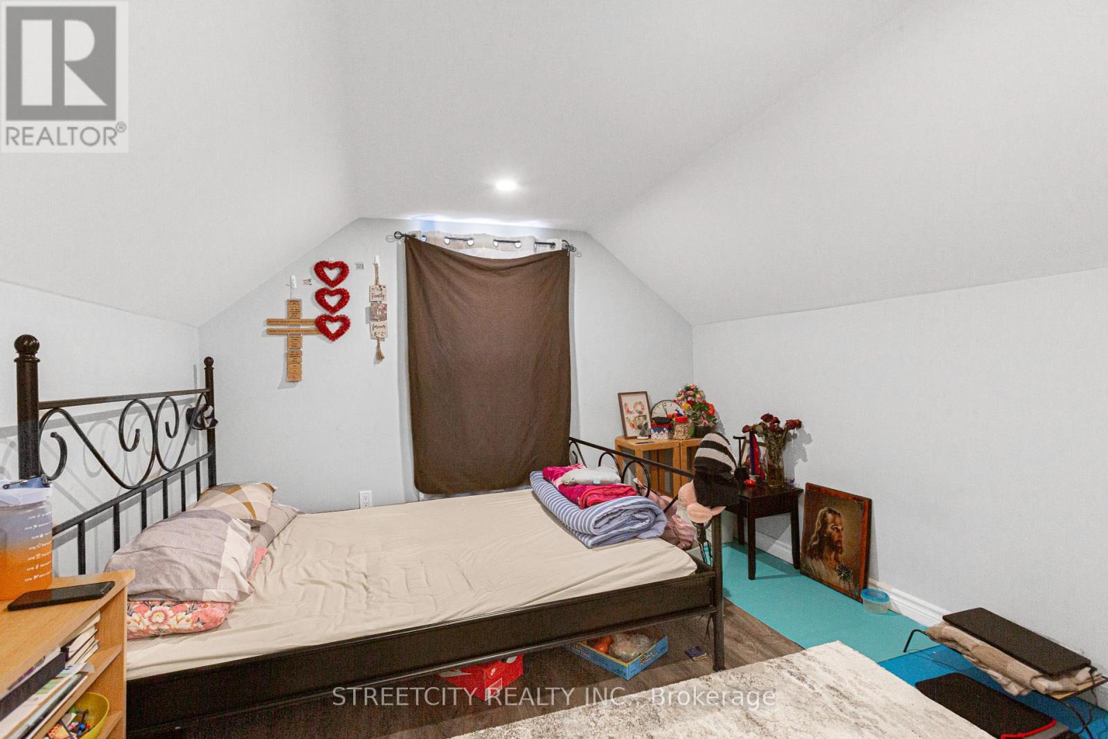 1053 Oxford Street E, London East, Ontario  N5Y 3L2 - Photo 15 - X12210690