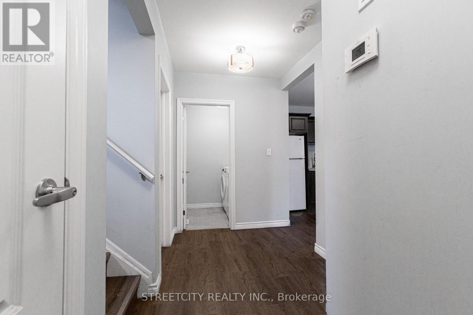1053 Oxford Street E, London East, Ontario  N5Y 3L2 - Photo 16 - X12210690