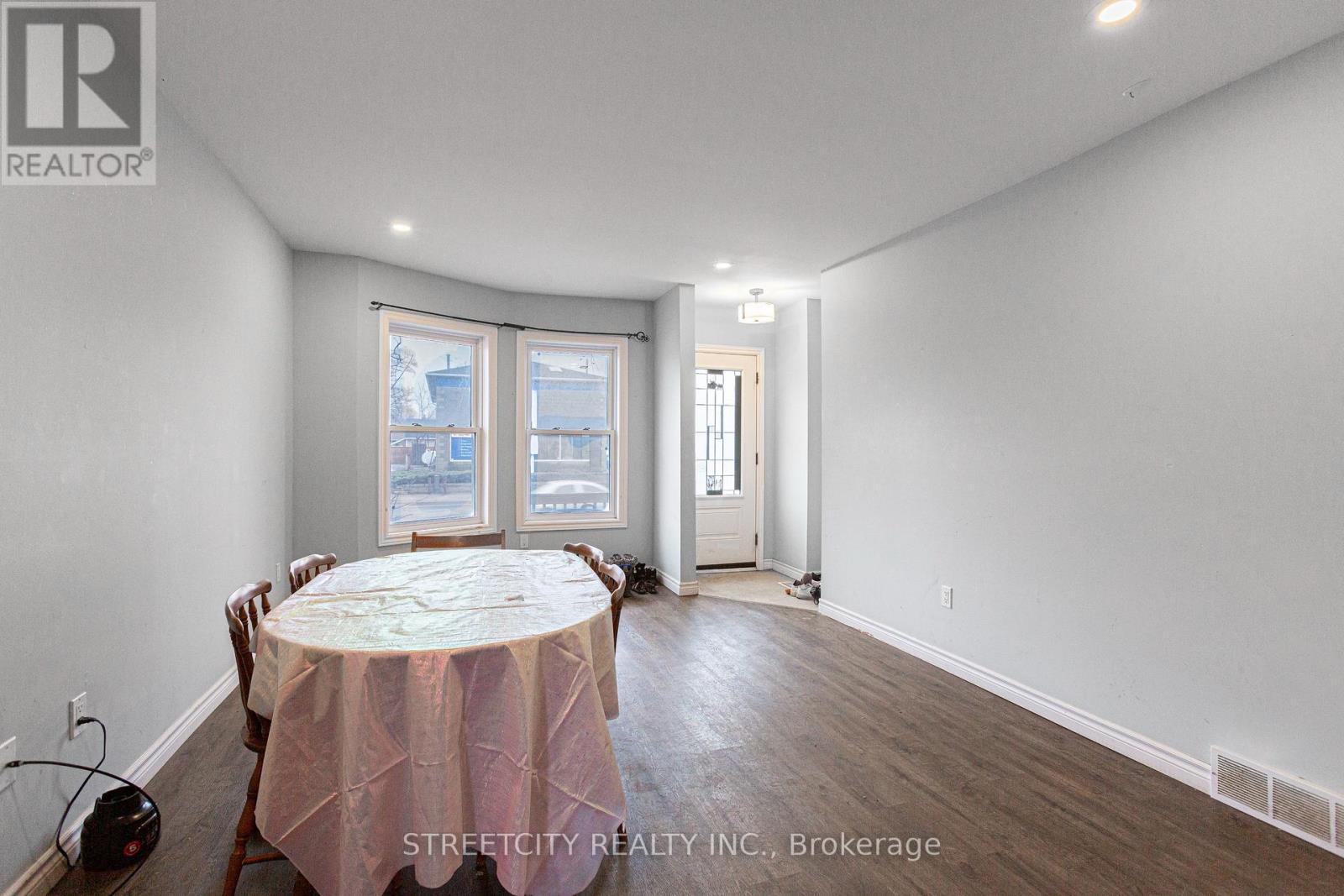 1053 Oxford Street E, London East, Ontario  N5Y 3L2 - Photo 22 - X12210690