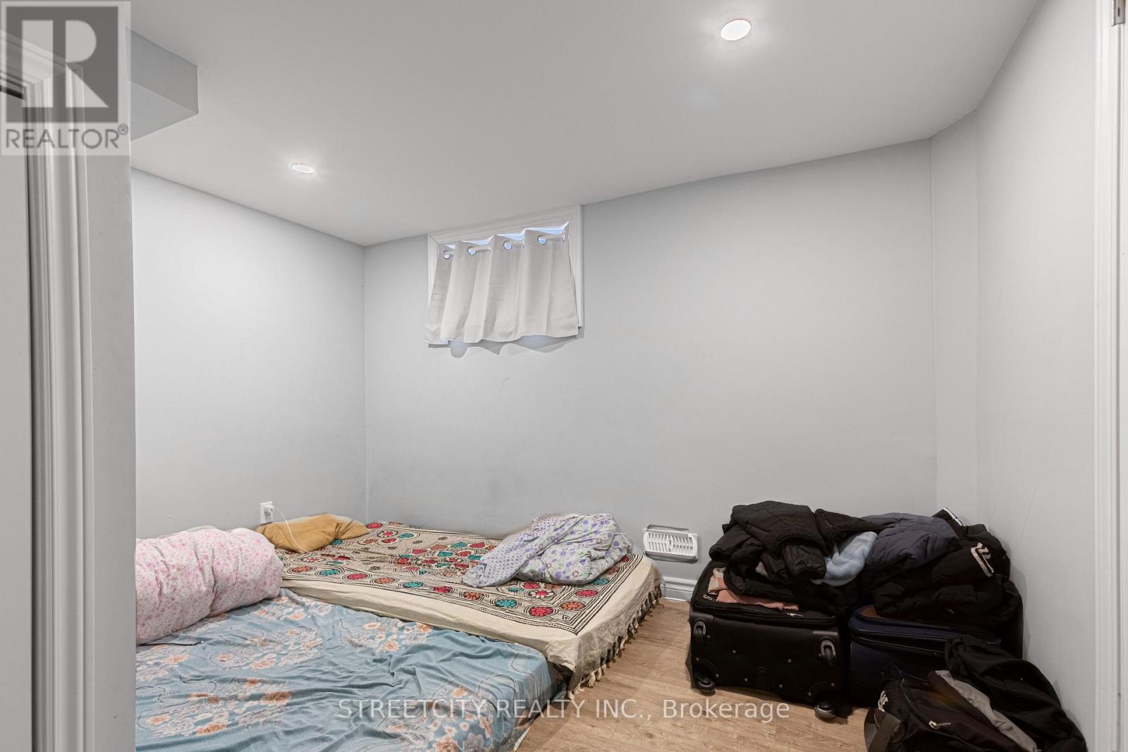 1053 Oxford Street E, London East, Ontario  N5Y 3L2 - Photo 31 - X12210690