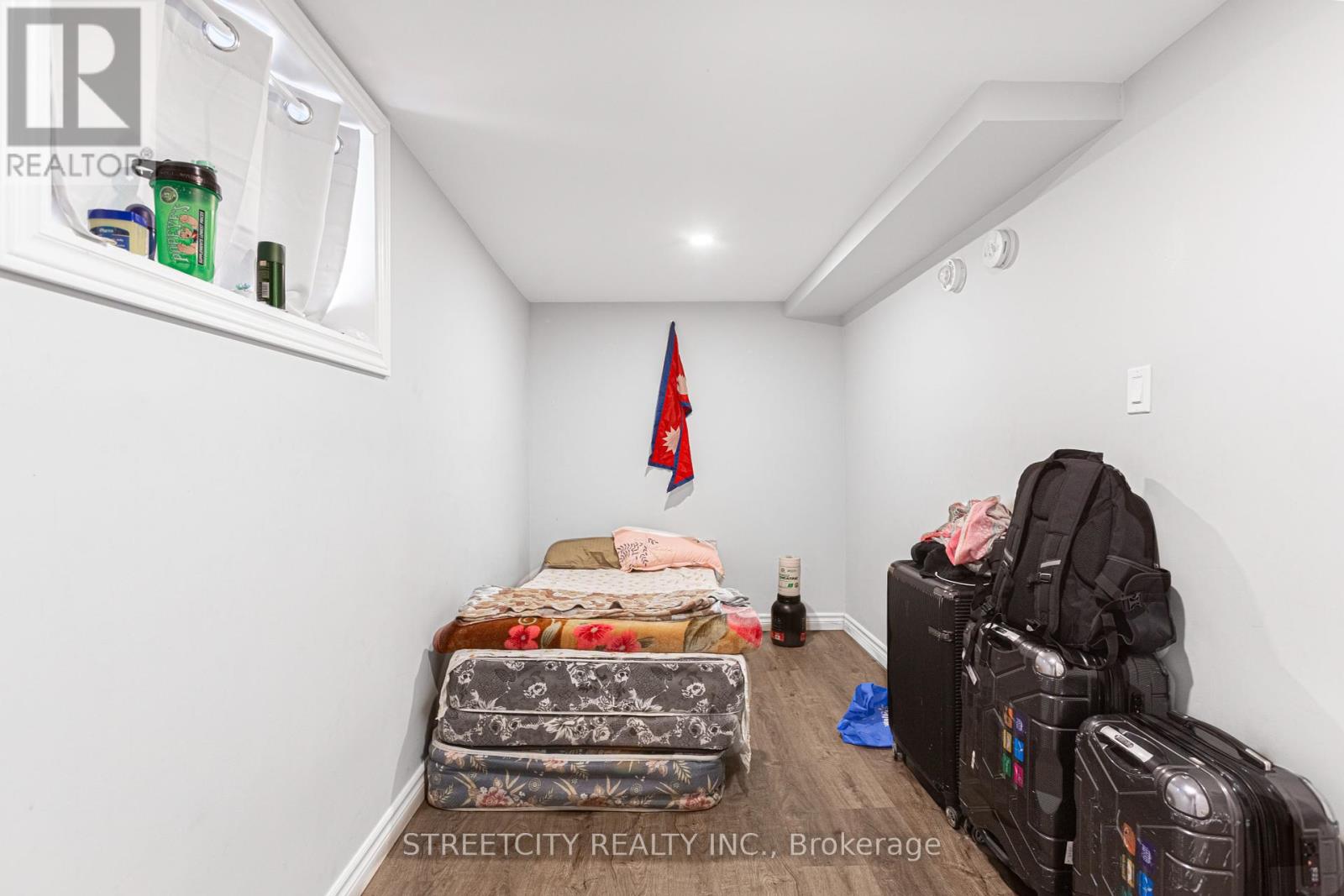 1053 Oxford Street E, London East, Ontario  N5Y 3L2 - Photo 32 - X12210690
