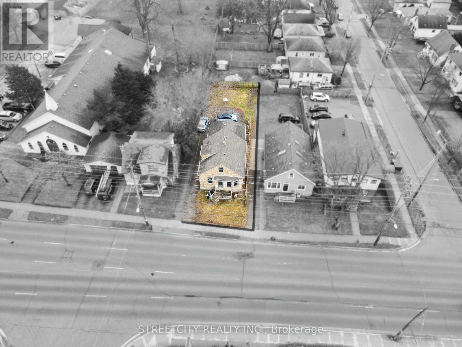 1053 Oxford Street E, London East, Ontario  N5Y 3L2 - Photo 8 - X12210690