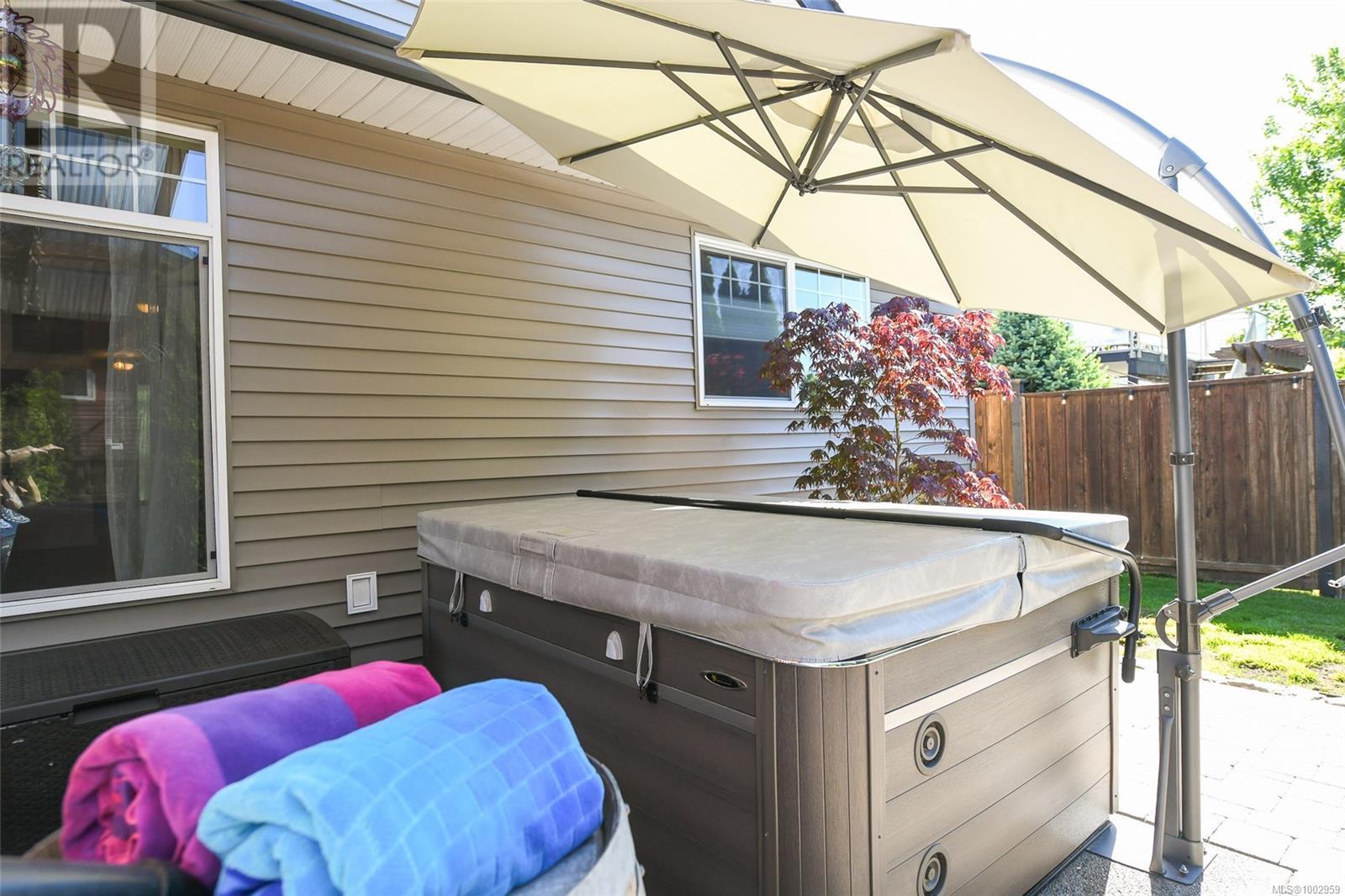 2664 Rydal Ave, Cumberland, British Columbia  V0R 1S0 - Photo 43 - 1002959