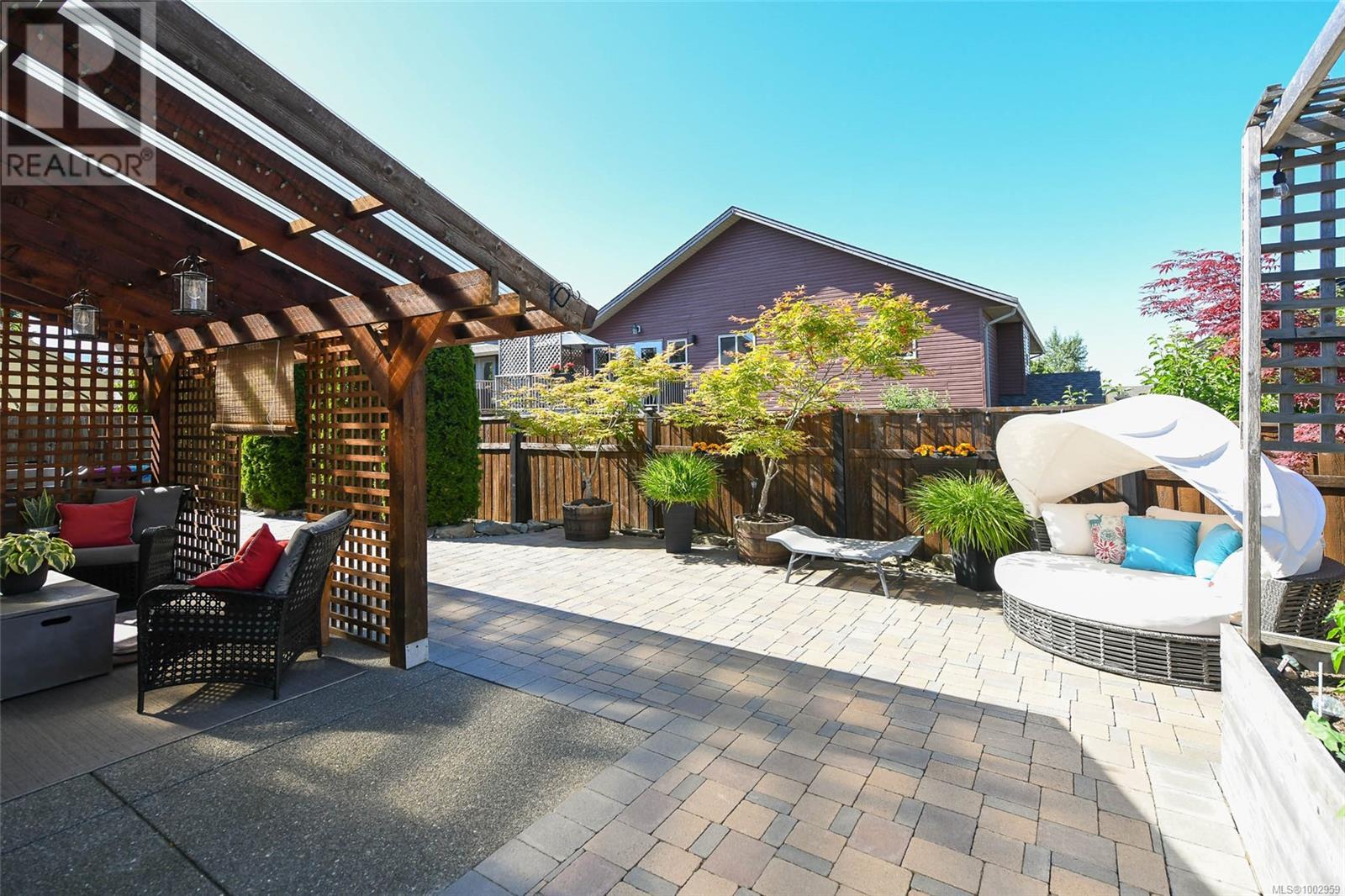 2664 Rydal Ave, Cumberland, British Columbia  V0R 1S0 - Photo 36 - 1002959