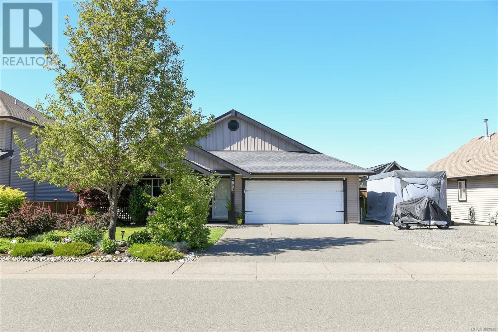 2664 Rydal Ave, Cumberland, British Columbia  V0R 1S0 - Photo 50 - 1002959
