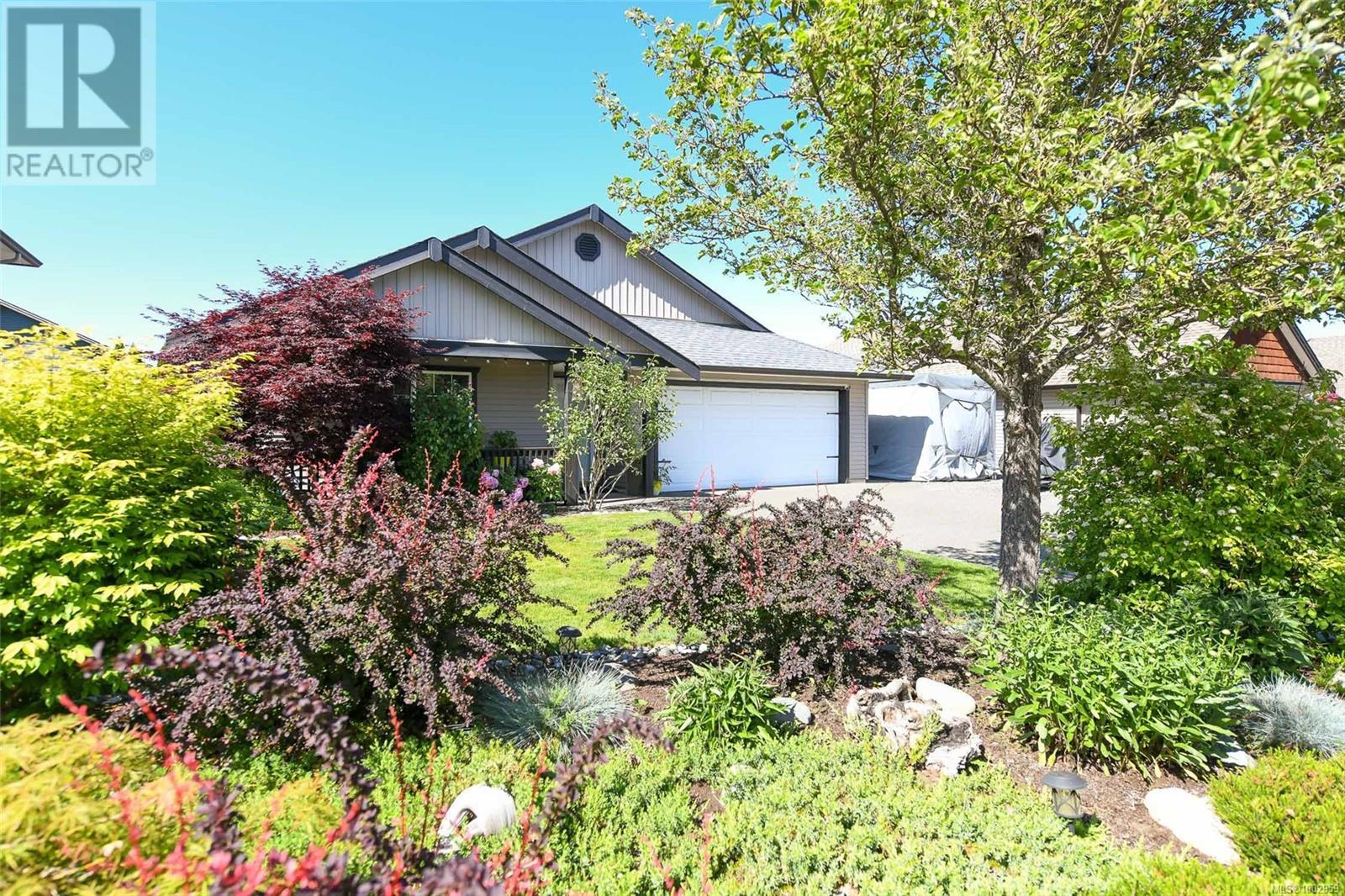 2664 Rydal Ave, Cumberland, British Columbia  V0R 1S0 - Photo 52 - 1002959