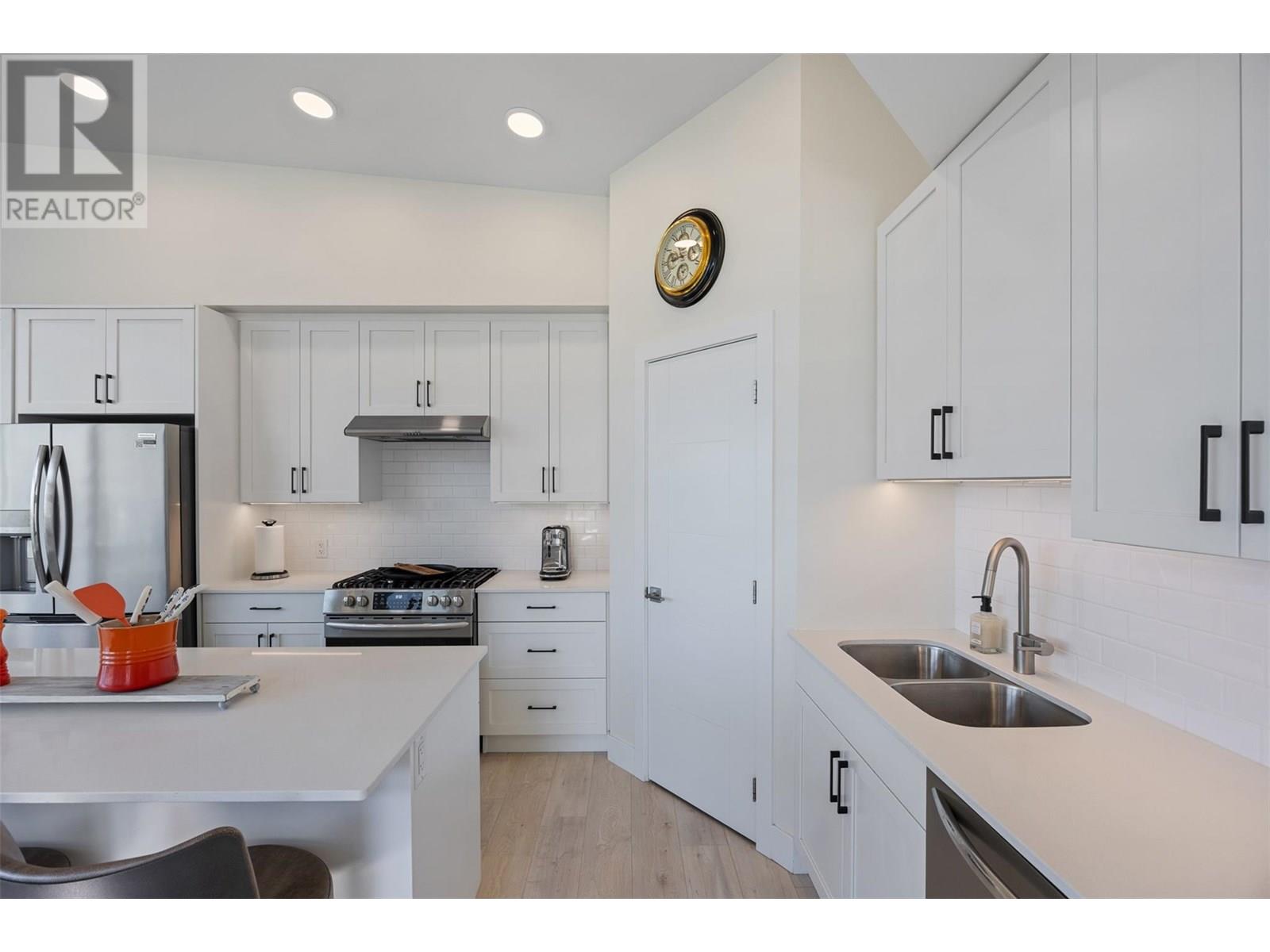651 Dunes Drive Unit# 402, Kamloops, British Columbia  V2B 8M8 - Photo 16 - 10351327