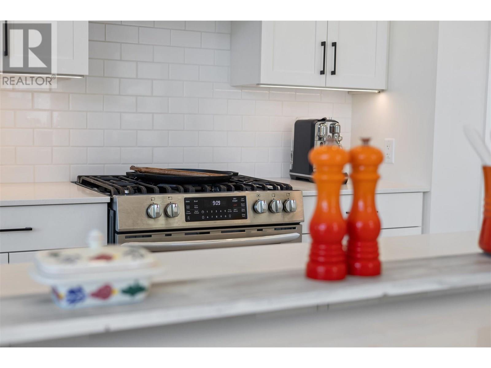 651 Dunes Drive Unit# 402, Kamloops, British Columbia  V2B 8M8 - Photo 17 - 10351327