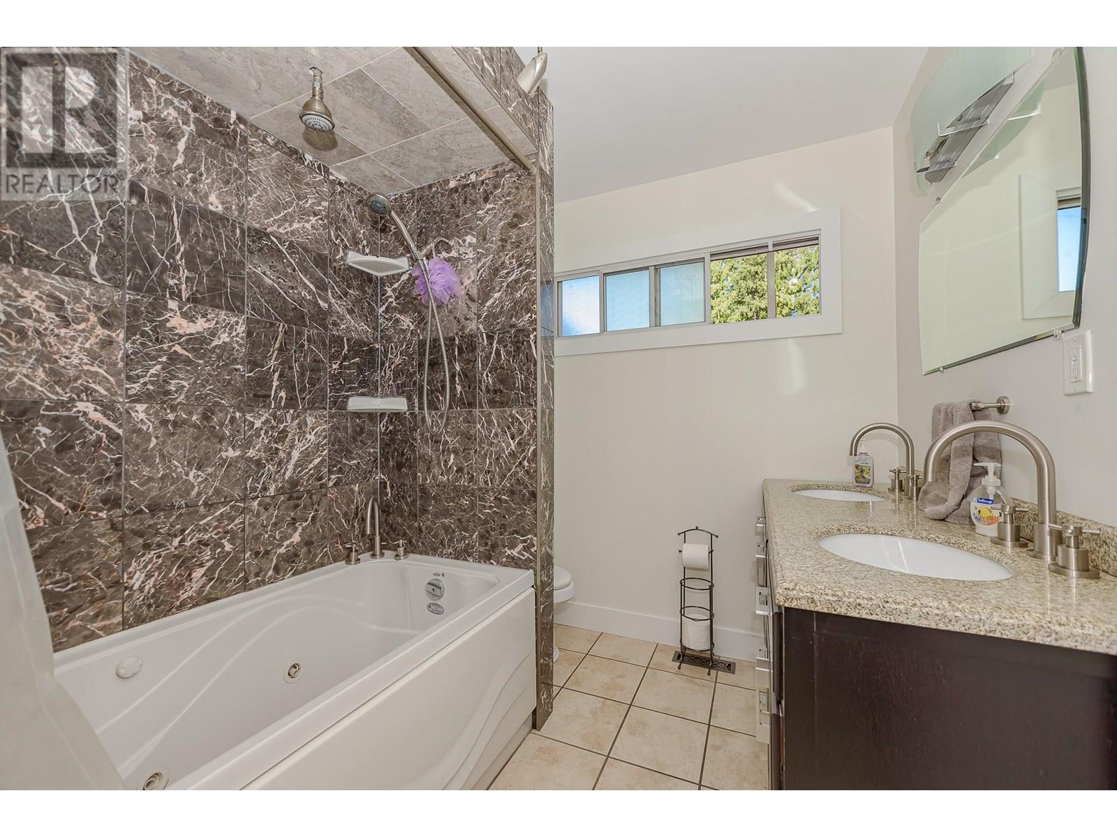 602 Maple Street, Sicamous, British Columbia  V0E 2V1 - Photo 37 - 10351600
