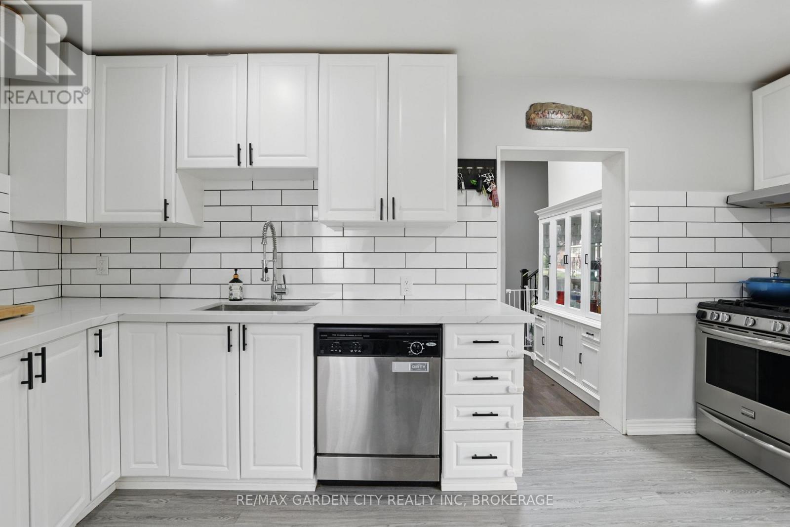 113 Clarence Street, Brampton, Ontario  L6W 1T1 - Photo 24 - W12210731