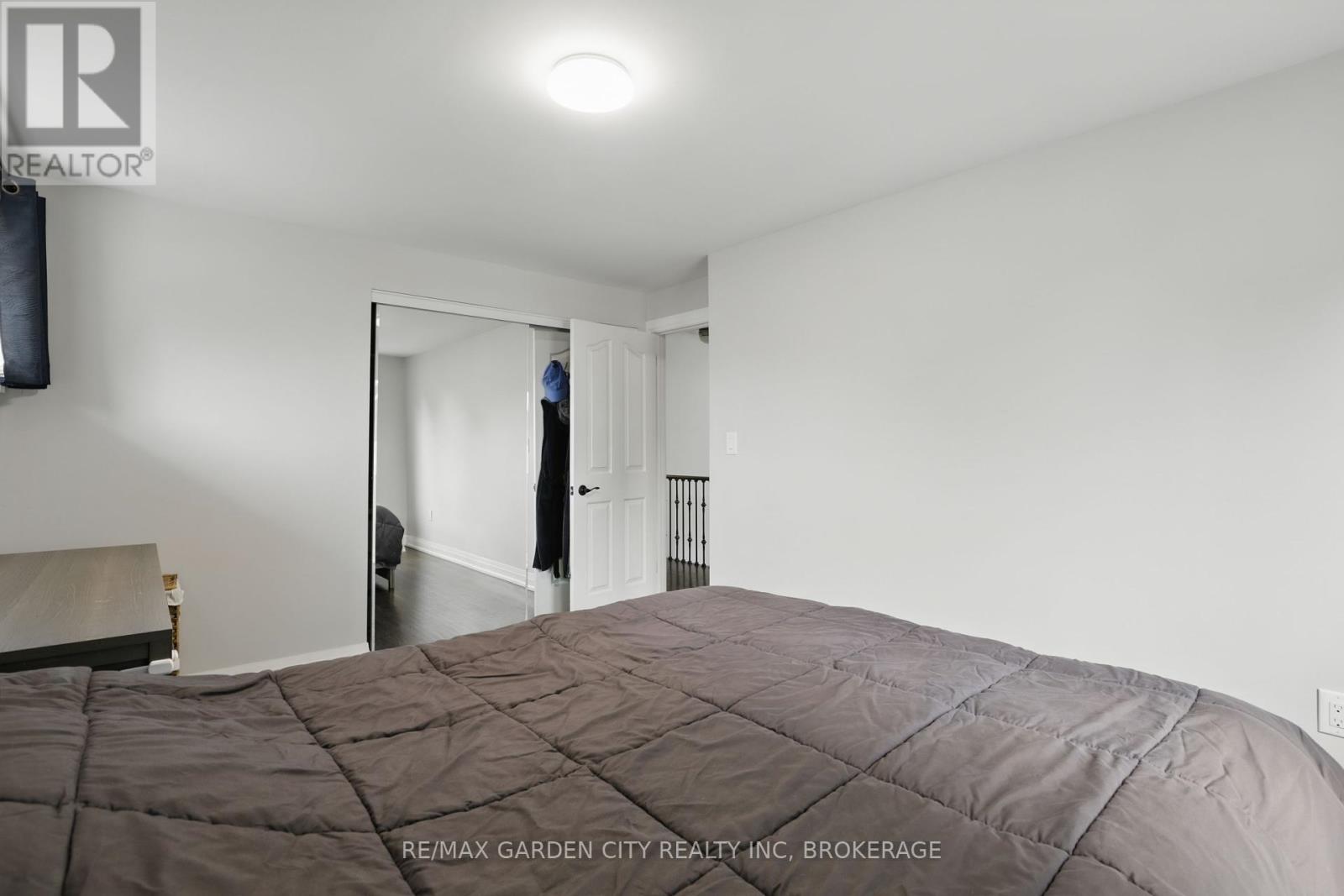 113 Clarence Street, Brampton, Ontario  L6W 1T1 - Photo 29 - W12210731