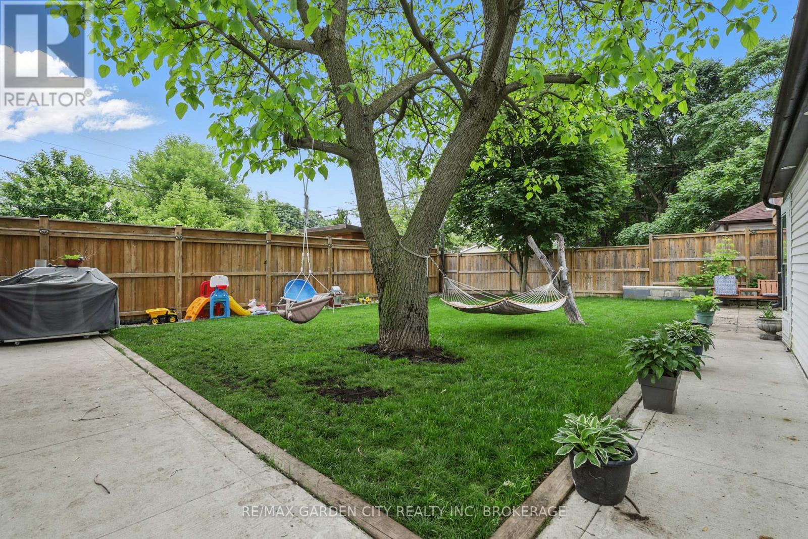 113 Clarence Street, Brampton, Ontario  L6W 1T1 - Photo 40 - W12210731