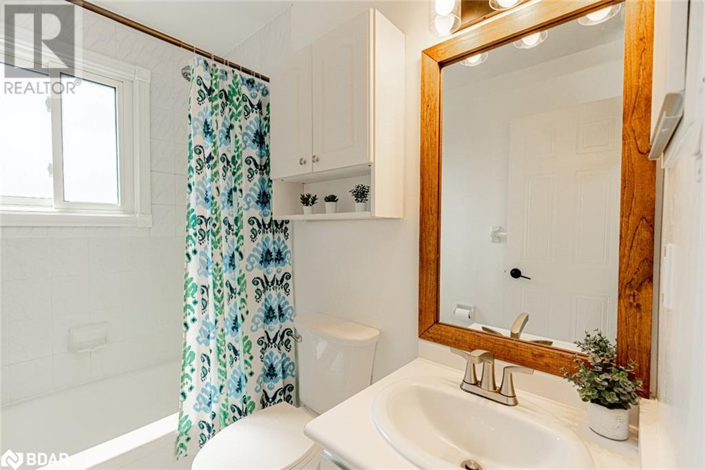 40 Grasett Crescent, Barrie, Ontario  L4N 6Z6 - Photo 14 - 40739785