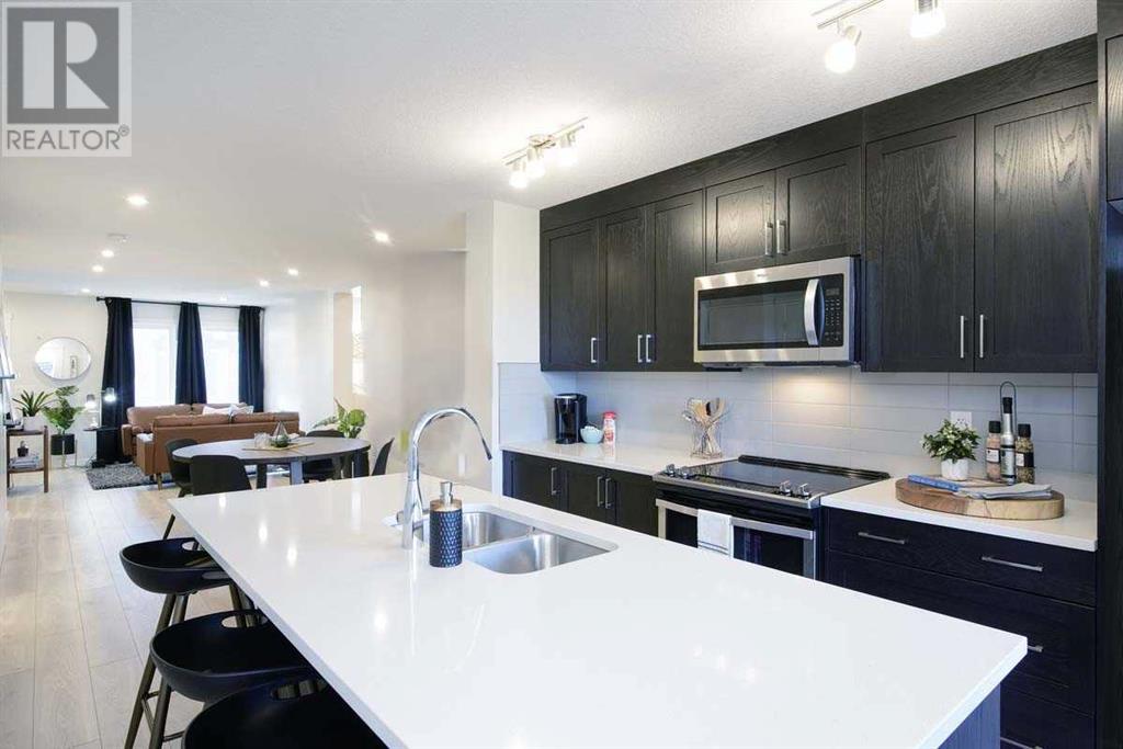 106, 40 Livingston Parade Ne, Calgary, Alberta  T4B 3P6 - Photo 3 - A2203063