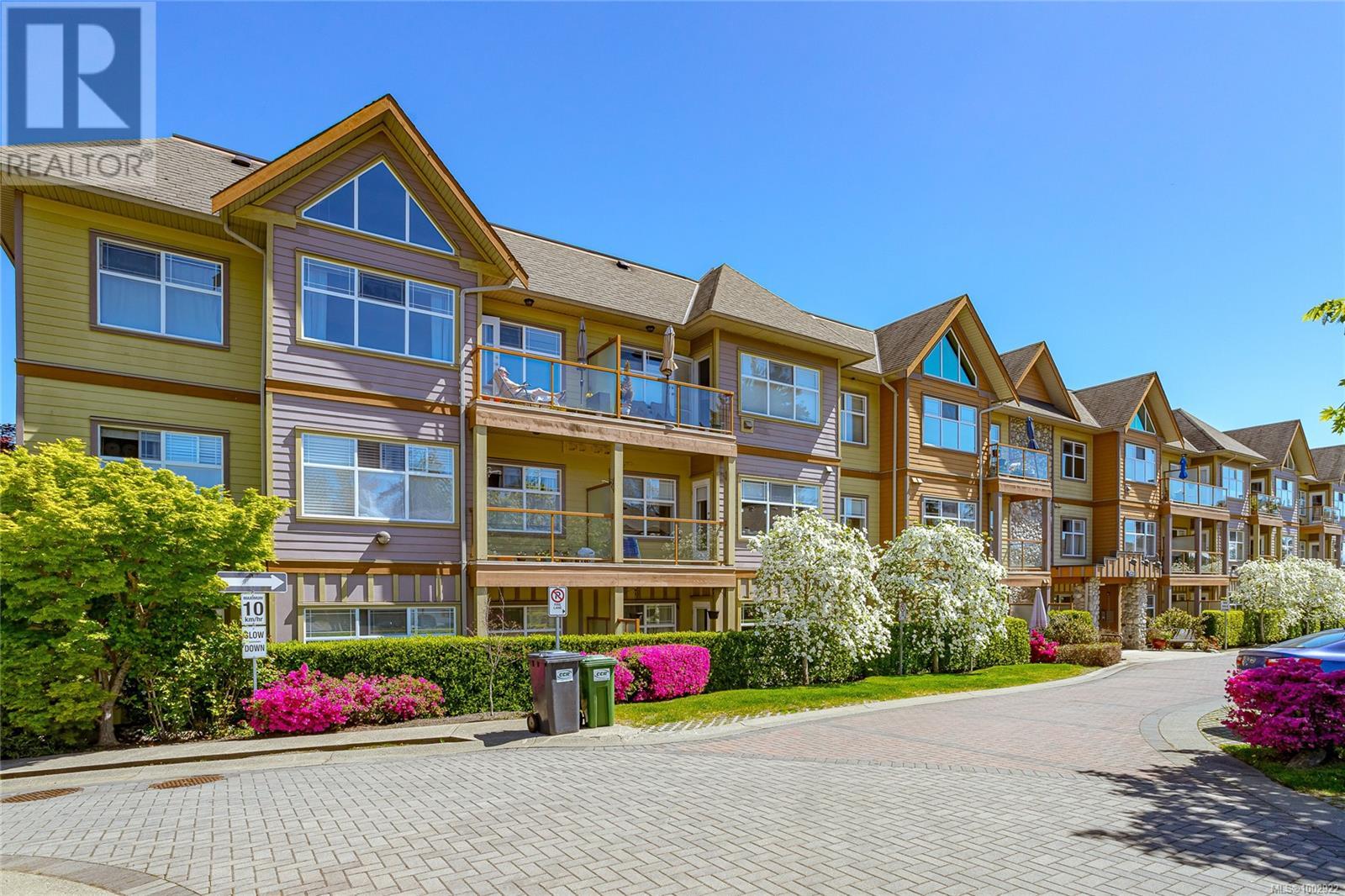 210 1959 Polo Park Crt, Central Saanich, British Columbia