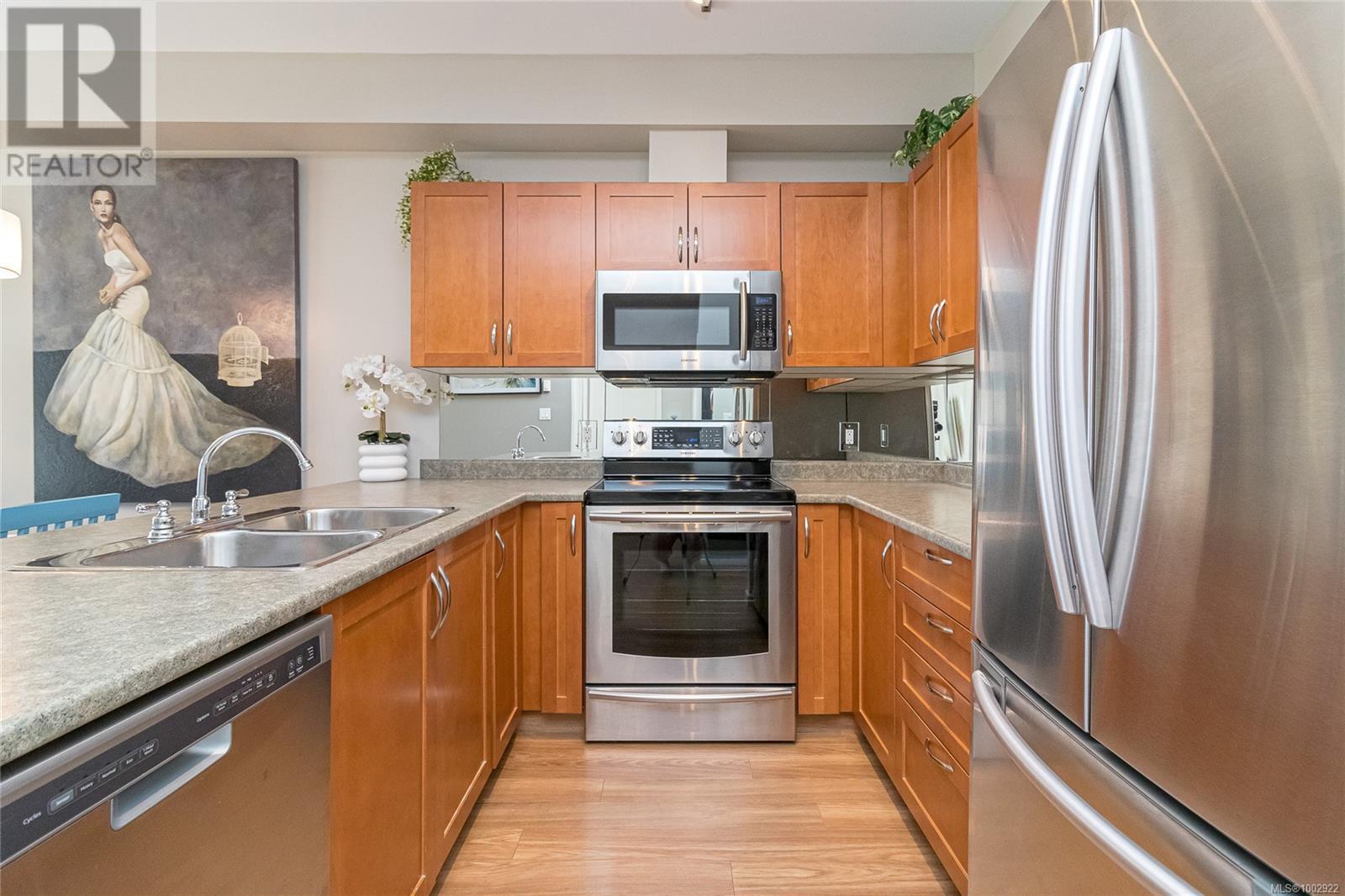 210 1959 Polo Park Crt, Central Saanich, British Columbia  V8M 2K1 - Photo 8 - 1002922