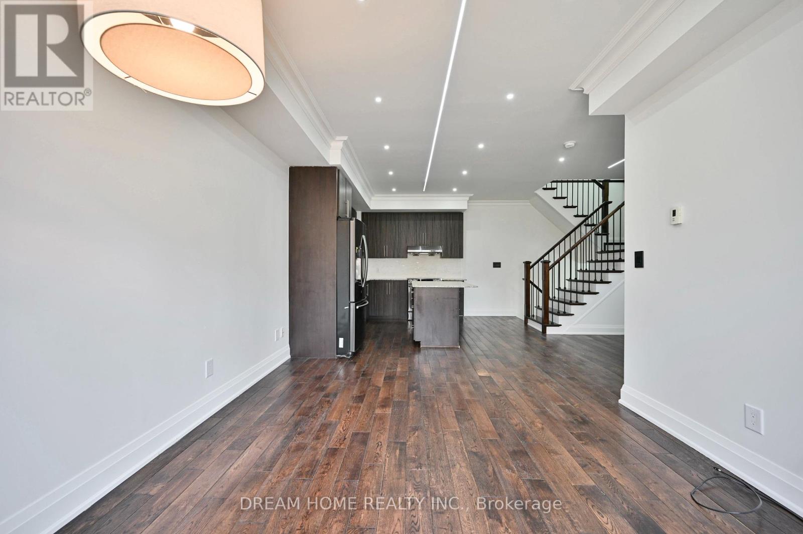 Th 28 - 9 Oakburn Crescent, Toronto, Ontario  M2N 2T5 - Photo 12 - C12210520