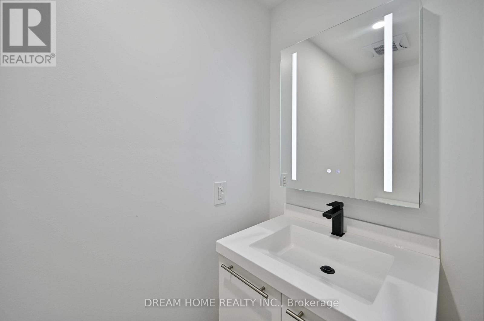 Th 28 - 9 Oakburn Crescent, Toronto, Ontario  M2N 2T5 - Photo 20 - C12210520