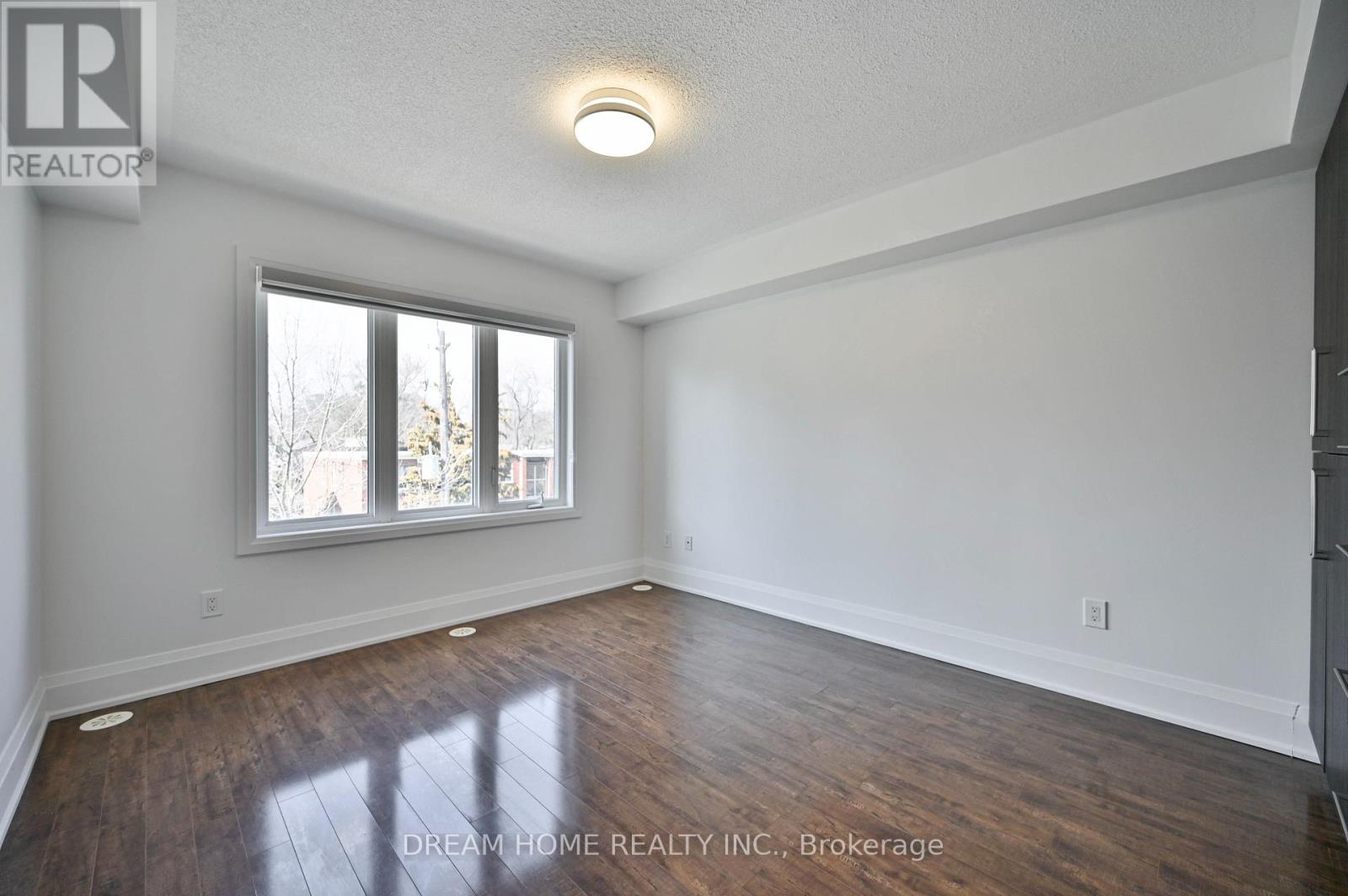 Th 28 - 9 Oakburn Crescent, Toronto, Ontario  M2N 2T5 - Photo 33 - C12210520
