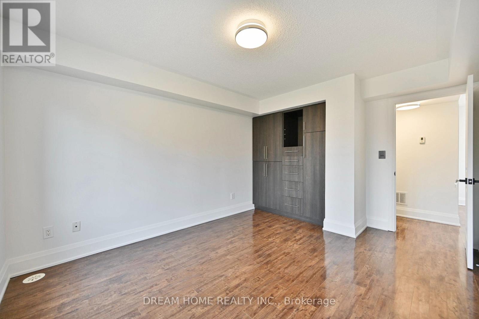 Th 28 - 9 Oakburn Crescent, Toronto, Ontario  M2N 2T5 - Photo 35 - C12210520