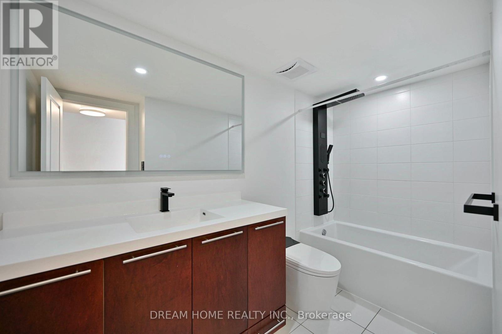 Th 28 - 9 Oakburn Crescent, Toronto, Ontario  M2N 2T5 - Photo 36 - C12210520