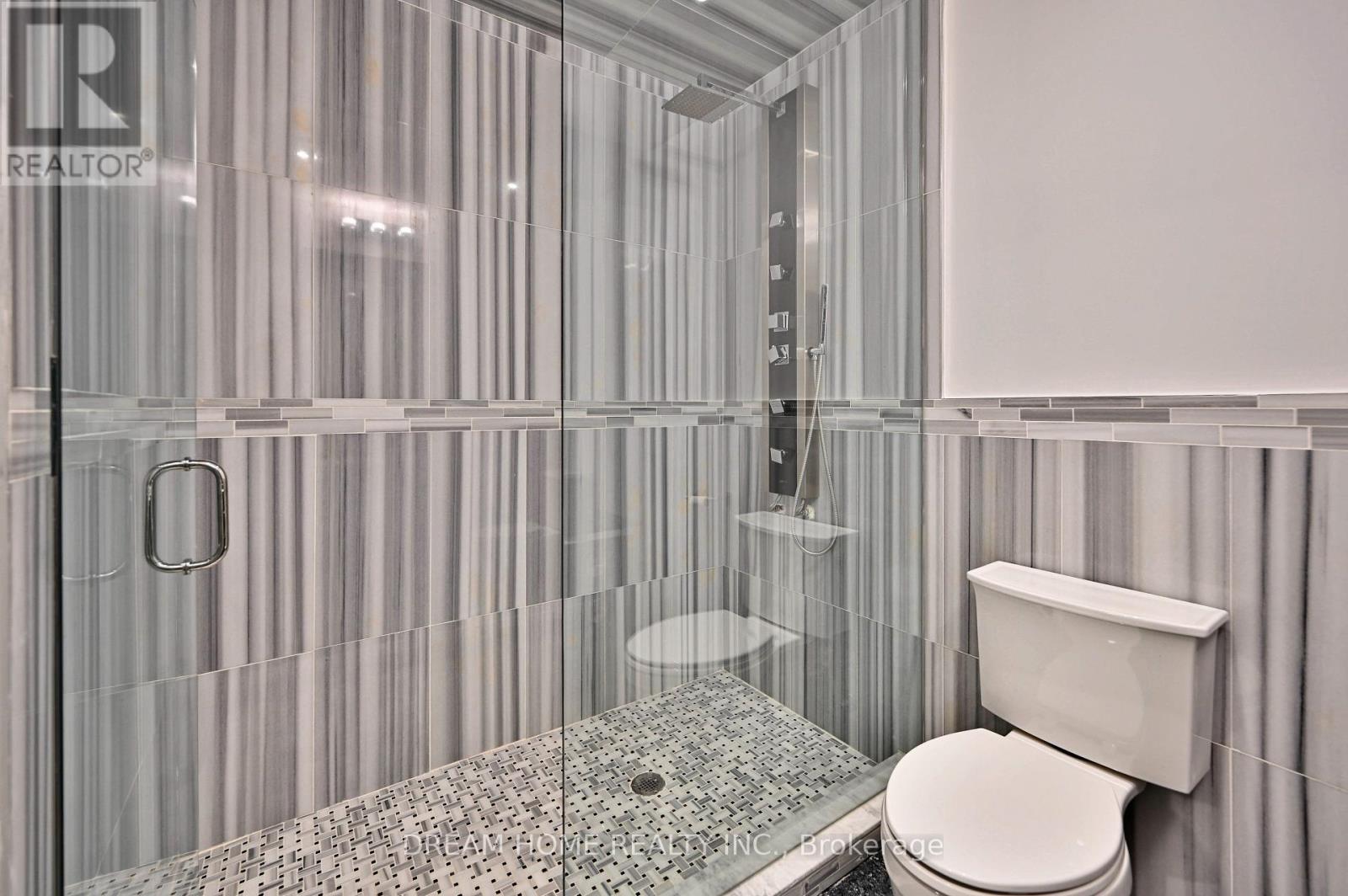 Th 28 - 9 Oakburn Crescent, Toronto, Ontario  M2N 2T5 - Photo 42 - C12210520