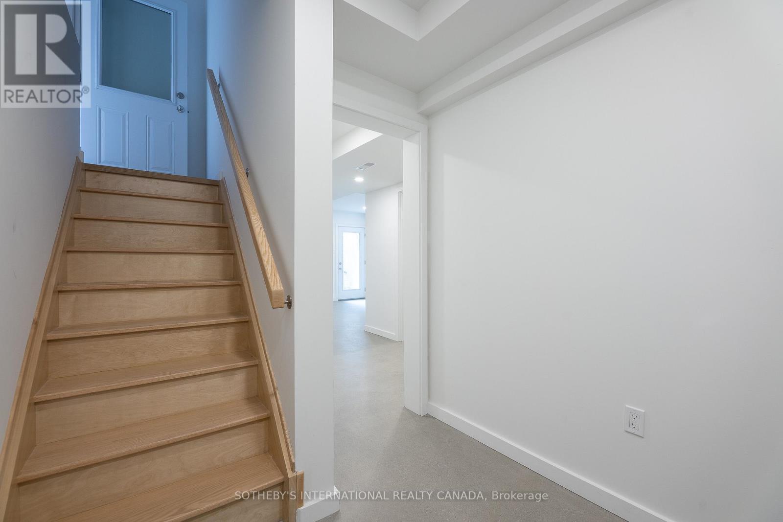 Lower - 301 Euclid Avenue, Toronto (Trinity-Bellwoods), Ontario  M6J 2K1 - Photo 5 - C12210530
