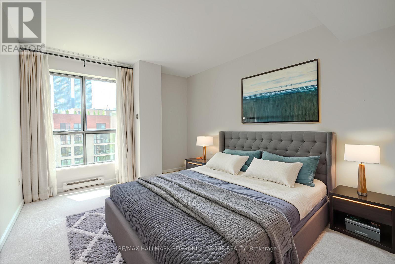 824 - 80 Front Street E, Toronto (Church-Yonge Corridor), Ontario  M5E 1T4 - Photo 11 - C12210546