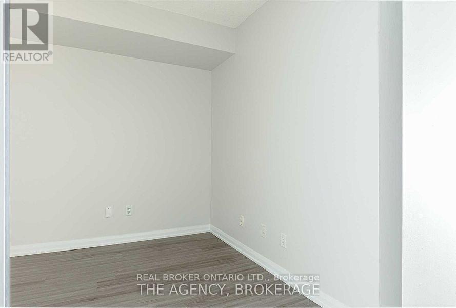 416 - 18 Beverley Street, Toronto, Ontario  M5T 3L2 - Photo 11 - C12210579