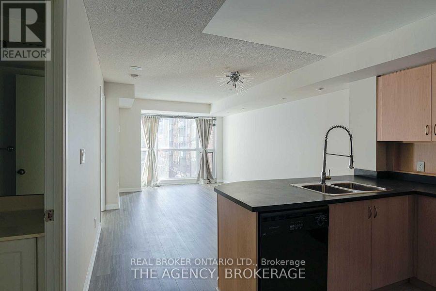 416 - 18 Beverley Street, Toronto, Ontario  M5T 3L2 - Photo 14 - C12210579
