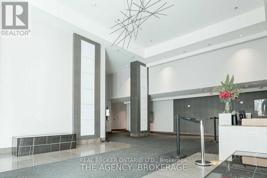 416 - 18 Beverley Street, Toronto, Ontario  M5T 3L2 - Photo 17 - C12210579